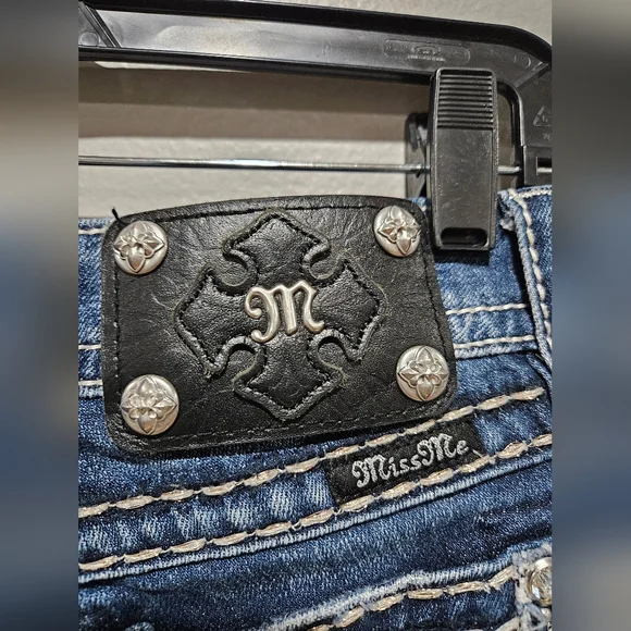 Miss Me Dark Blue Embellished Jeans Size 27 - Picture 5 of 8